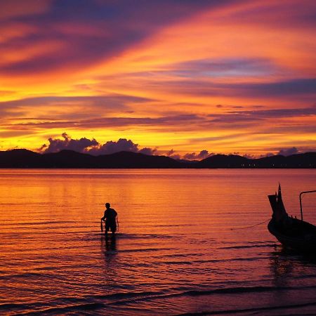 Willa Modern Sunset Sea House Lam Sai Ko Yao Noi Zewnętrze zdjęcie